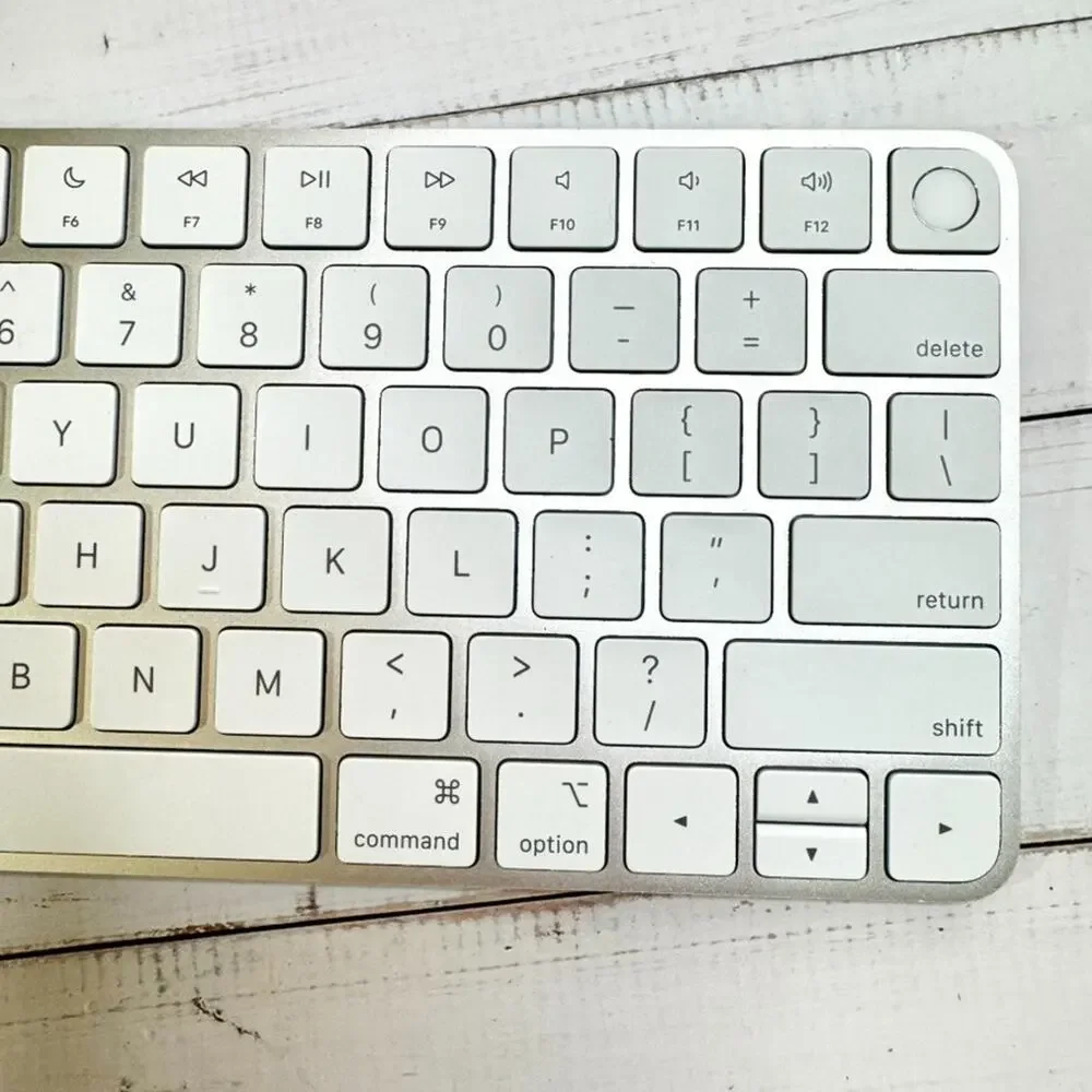 Genuine Apple Magic Keyboard A3118 Touch ID Silver Slim USB-C Rechargable
